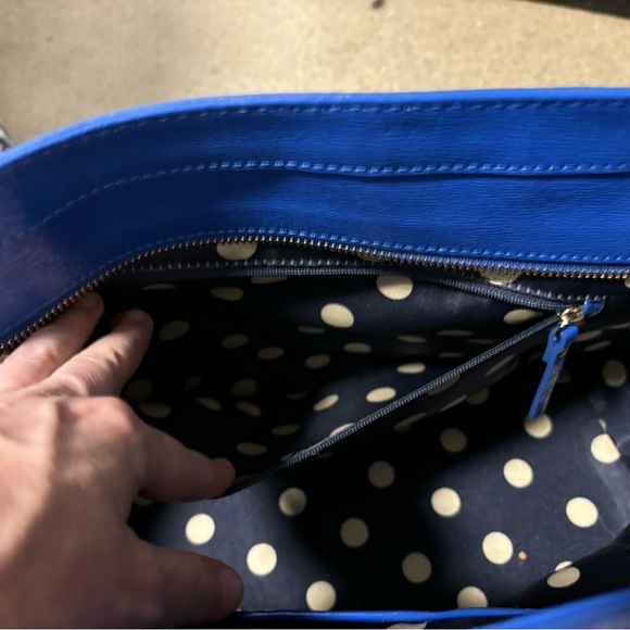 Kate Spade Tote - Picture 4 of 9